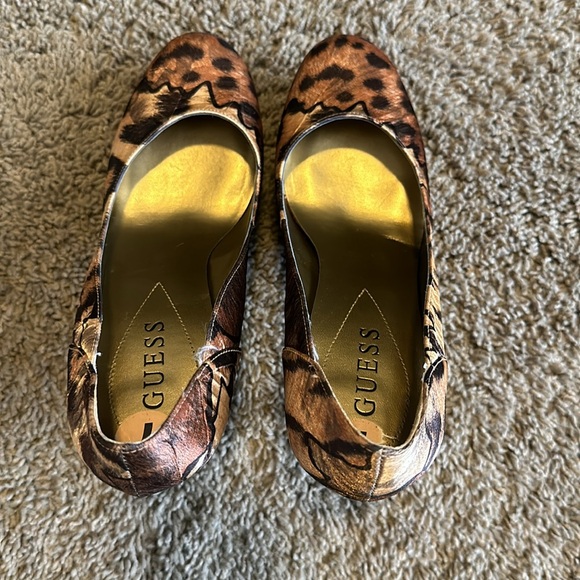 Guess Heels - Picture 2 of 5